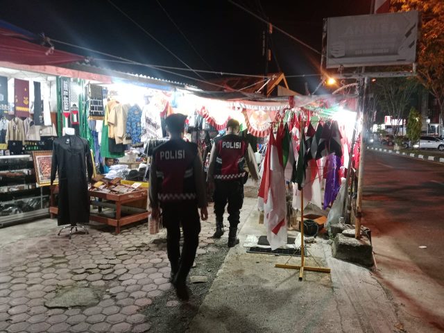 Ciptakan Keamanan Selama Pilkada 2024, Samapta Polres Aceh Barat Patroli Dialogis Malam Hari