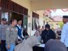Polisi Kawal Penyaluran Zakat dan Sedekah Baitul Mal Aceh Barat untuk Warga Samatiga