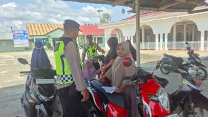 Polsek Bubon Bergerak Jaga Keamanan Lingkungan Melalui Patroli Harkamtibmas