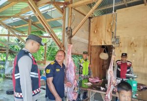 Patroli Gabungan TNI-Polri Hadir Ciptakan Rasa Aman bagi Masyarakat Arongan Lambalek