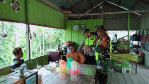 Patroli Gabungan TNI-Polri, Polsek Sungai Mas Perkuat Harkamtibmas di Wilayah Kecamatan