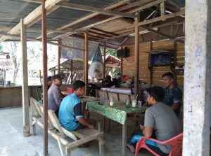 Sambangi Warga Binaan, Polsek Woyla Timur Laksanakan Patroli Dialogis Harkamtibmas di Gampong Tangkeh