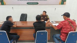 Komitmen Penegakan Hukum, Polsek Kaway XVI Serahkan Dua Tersangka Kasus Pengeroyokan ke JPU Tahap II