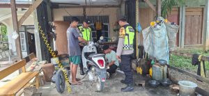 Polsek Bubon Sambangi Bengkel Motor, Sampaikan Himbauan Kamtibmas kepada Pemilik Usaha