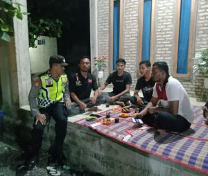Polsek Pante Ceureumen Jalin Kedekatan dengan Warga Melalui Patroli Dialogis Malam Hari