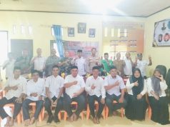 Kapolsek Woyla Timur Hadiri Pelantikan Tuha Peut dan Aparatur Gampong, Perkuat Sinergi Jaga Kamtibmas