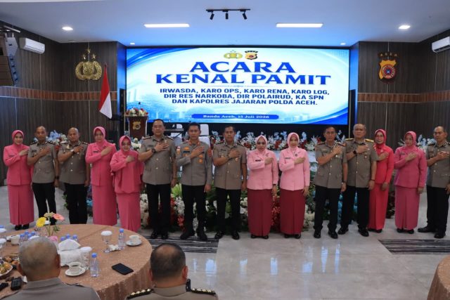 ramah tamah usai pelaksanaan sertijab Pejabat Utama dan Kapolres jajaran di Gedung Presisi Polda Aceh, Rabu (15/7/2026).