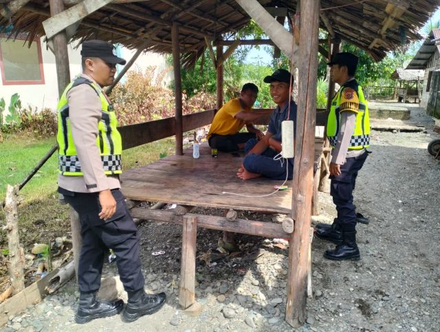 mempererat hubungan dengan warga sekaligus mencegah potensi gangguan keamanan di wilayah hukum Polsek Bubon. Jumat (17/7/2026)