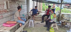 Sambangi Warga Gampong Layung, Polsek Bubon Sampaikan Imbauan Kamtibmas