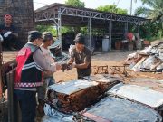 Polsek Meureubo Sambangi Pengepul Barang Rongsokan, Perkuat Kemitraan dan Edukasi Kamtibmas