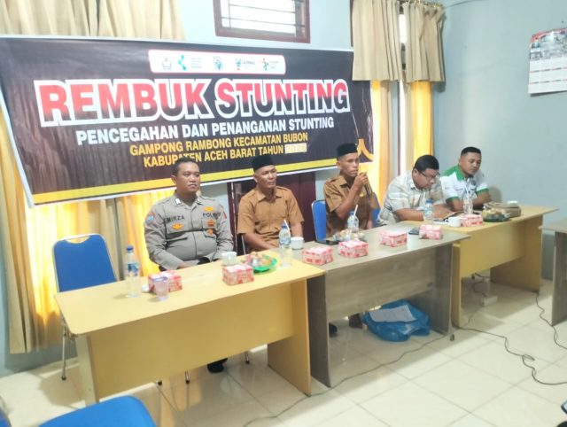Rembuk Stunting Tahun 2026 yang berlangsung di Kantor Keuchik Gampong Rambong, Kecamatan Bubon, Kabupaten Aceh Barat, Senin (20/7/2026)
