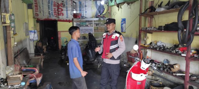 Patroli Dialogis Polsek Johan Pahlawan Perkuat Kamtibmas di Gampong Kuta Padang dan Lapang, Senin (03/08/2026). Dok. Polres Aceh Barat.