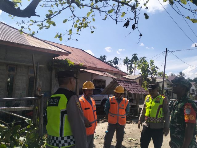 Sinergi TNI–Polri Perkuat Harkamtibmas, Patroli Gabungan Sambangi Masyarakat Sungai Mas, Selasa (04/08/2026). Dok. Polres Aceh Barat.