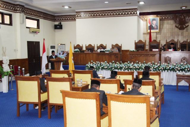 Kapolres Aceh Barat menghadiri penutupan Rapat Paripurna Ke-V Masa Sidang Ke-II DPRK Aceh Barat Tahun 2026, Selasa (11-8-2026). Dok Polres Aceh Barat