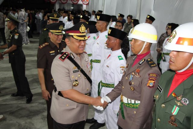 Kapolres Aceh Barat AKBP Agus Sulistianto menghadiri pengukuhan Paskibraka Aceh Barat di Pendopo Bupati, Sabtu (15/8/2026) malam.