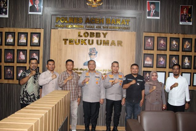 Kapolres Aceh Barat AKBP Agus Sulistianto, S.H., S.I.K., saat bersilaturahmi dan berkoordinasi dengan KIP dan Bawaslu Aceh Barat, Senin (24/8/2026). Dok. Polres Aceh Barat