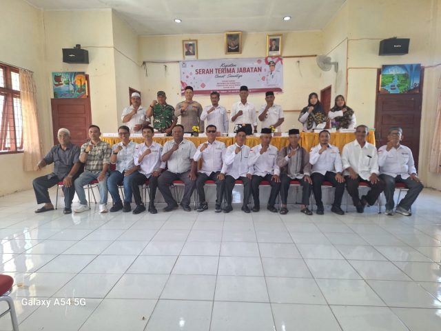 Kapolsek Samatiga Iptu Ade Haidir, S.H., menghadiri sertijab Camat Samatiga, Rabu (26/8/2026). Dok. Polres Aceh Barat