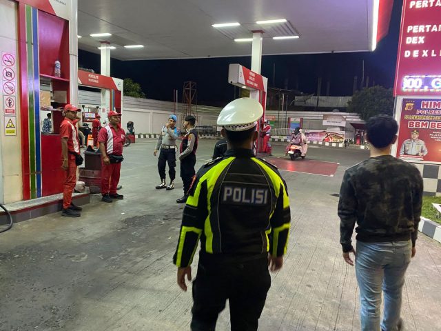 Personel Polres Aceh Barat melaksanakan patroli KRYD di sejumlah pusat keramaian dan ruas jalan wilayah Meulaboh untuk menjaga situasi kamtibmas tetap aman dan kondusif, Jumat (28/8/2026).