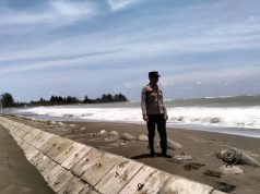 Polsek Johan Pahlawan Pantau Banjir Rob di Tiga Gampong Pesisir, Pastikan Kondisi Warga Aman