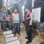 Malam Hari di Jalan Yos Sudarso, Polisi Jaga Keamanan dan Keselamatan Pengguna Jalan
