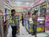 Menyapa Warga, Polsek Samatiga Jaga Kondusivitas Malam