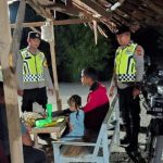 Sambangi Warga di Kuala Pling, Polisi Bubon Sampaikan Pesan Keamanan dan Keselamatan Berkendara