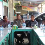 Duduk Bersama Warga di Warung Varia, Kapolres Aceh Barat Edukasi Bahaya Judi Daring dan Penipuan