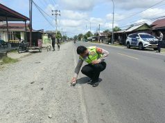 Diduga Mengantuk, Dump Truck Tabrak Sigra yang Terparkir di Meureubo