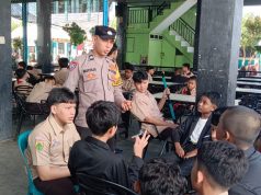Bhabinkamtibmas Pantau Fantastic 4 Festival di Pesantren Nurul Falah, Dukung Pengembangan Bakat dan Prestasi Santri