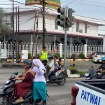 Kapolres Aceh Barat Turun ke Jalan, Pastikan Aktivitas Masyarakat Pagi Berjalan Lancar